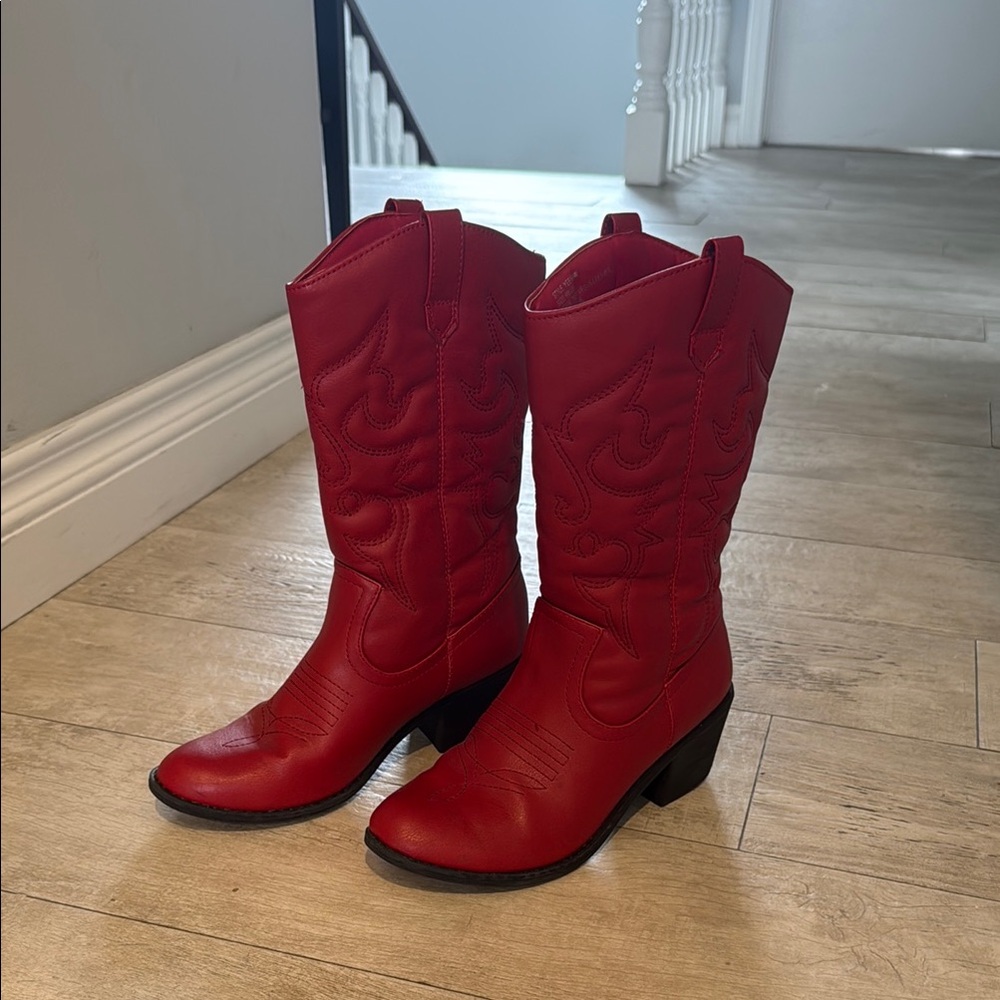 Red Women's Cowboy Boots - Picture 2 of 3
